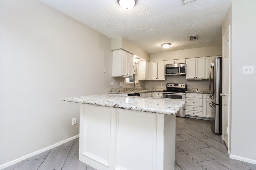 4503 Tylergate Drive Property Photo 7