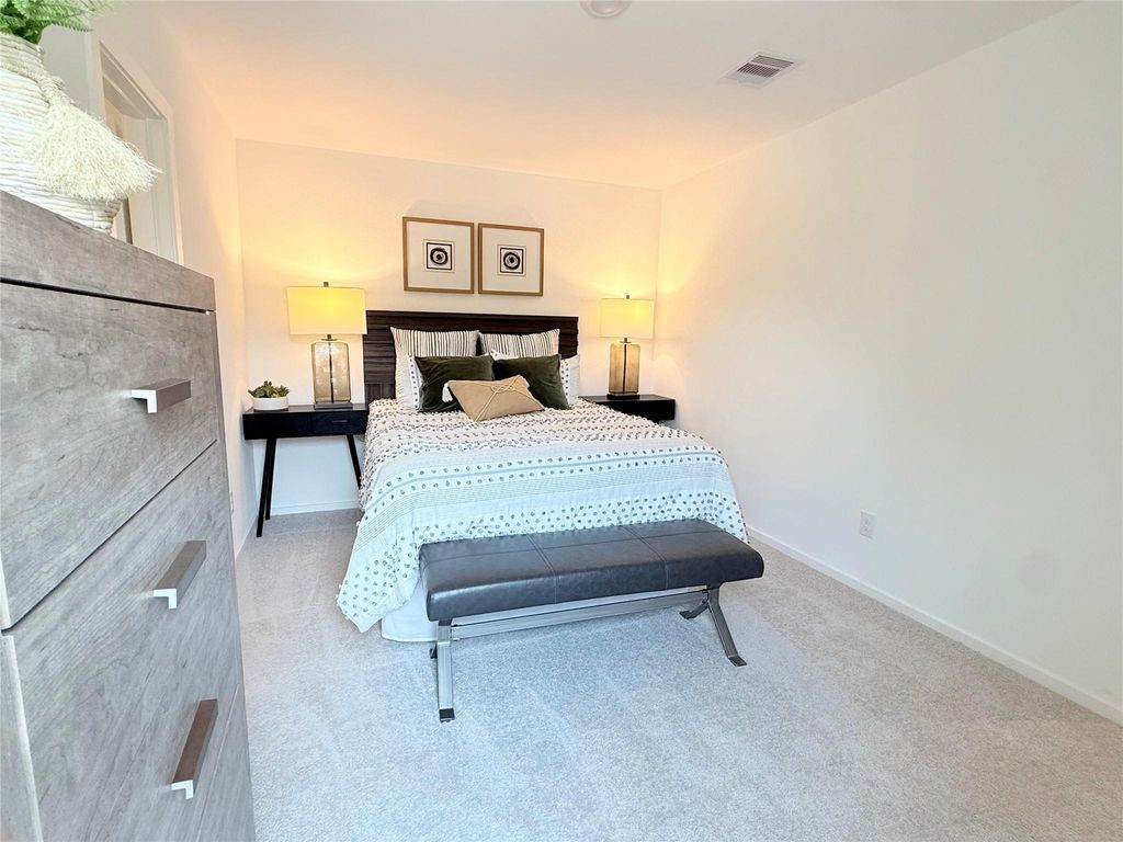 3606 Duplet Avenue Property Photo 4