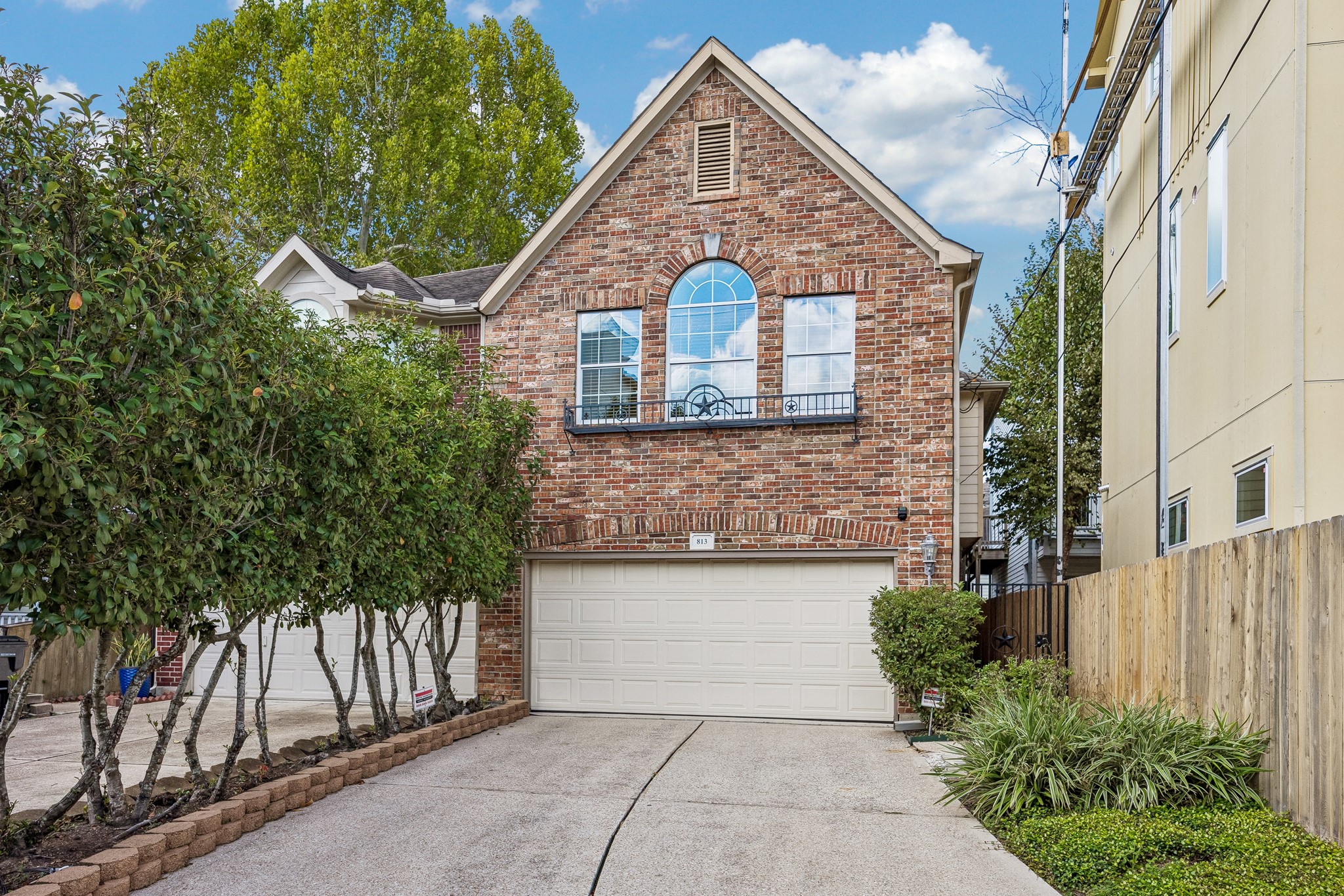 813 Olive Street Property Photo 1
