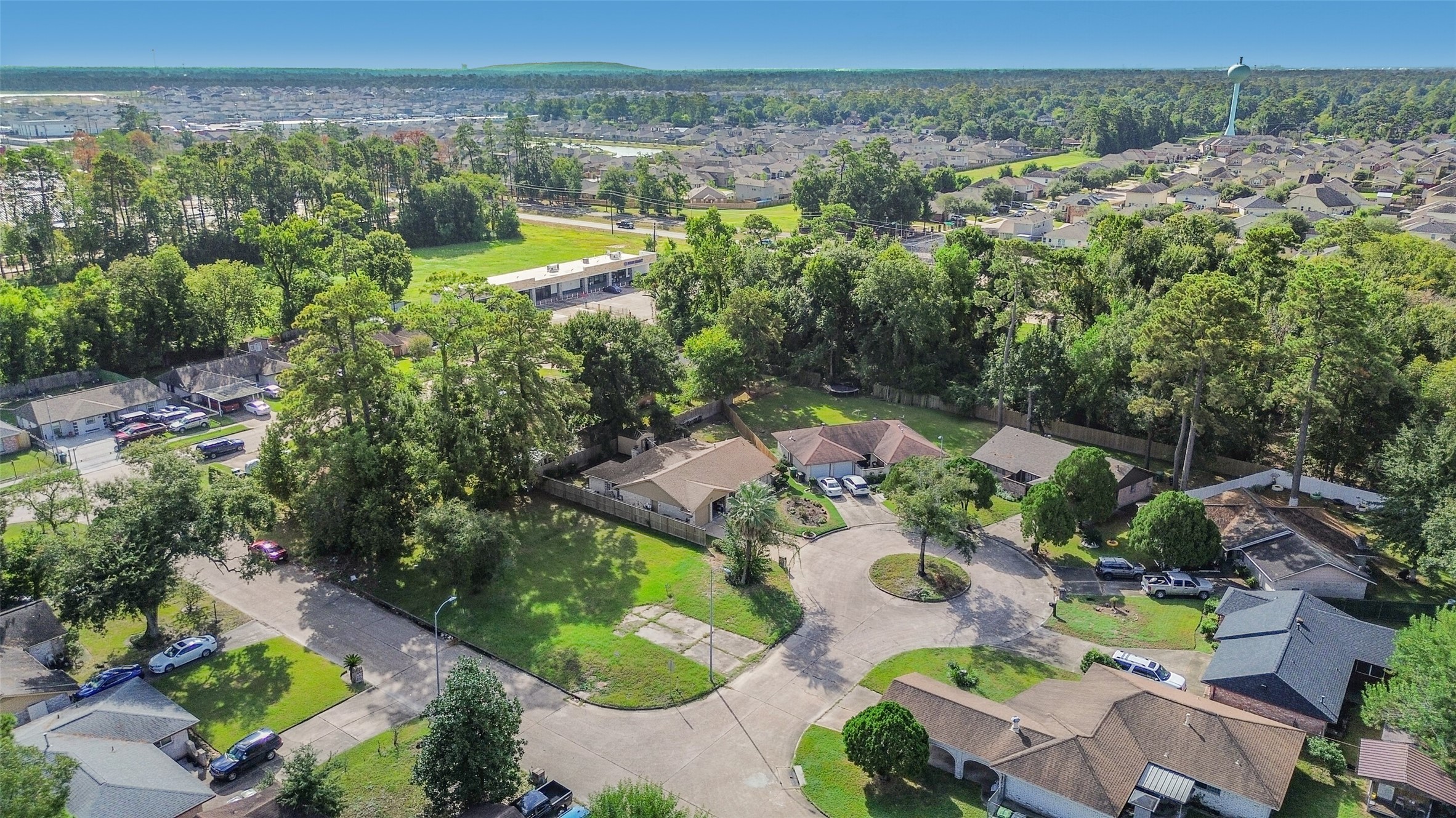 10814 Ribstone Circle Property Photo 2