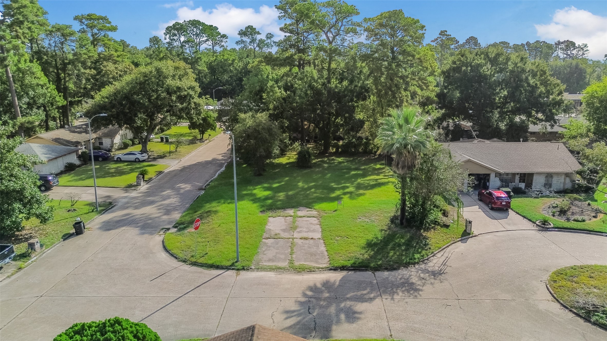10814 Ribstone Circle Property Photo 3