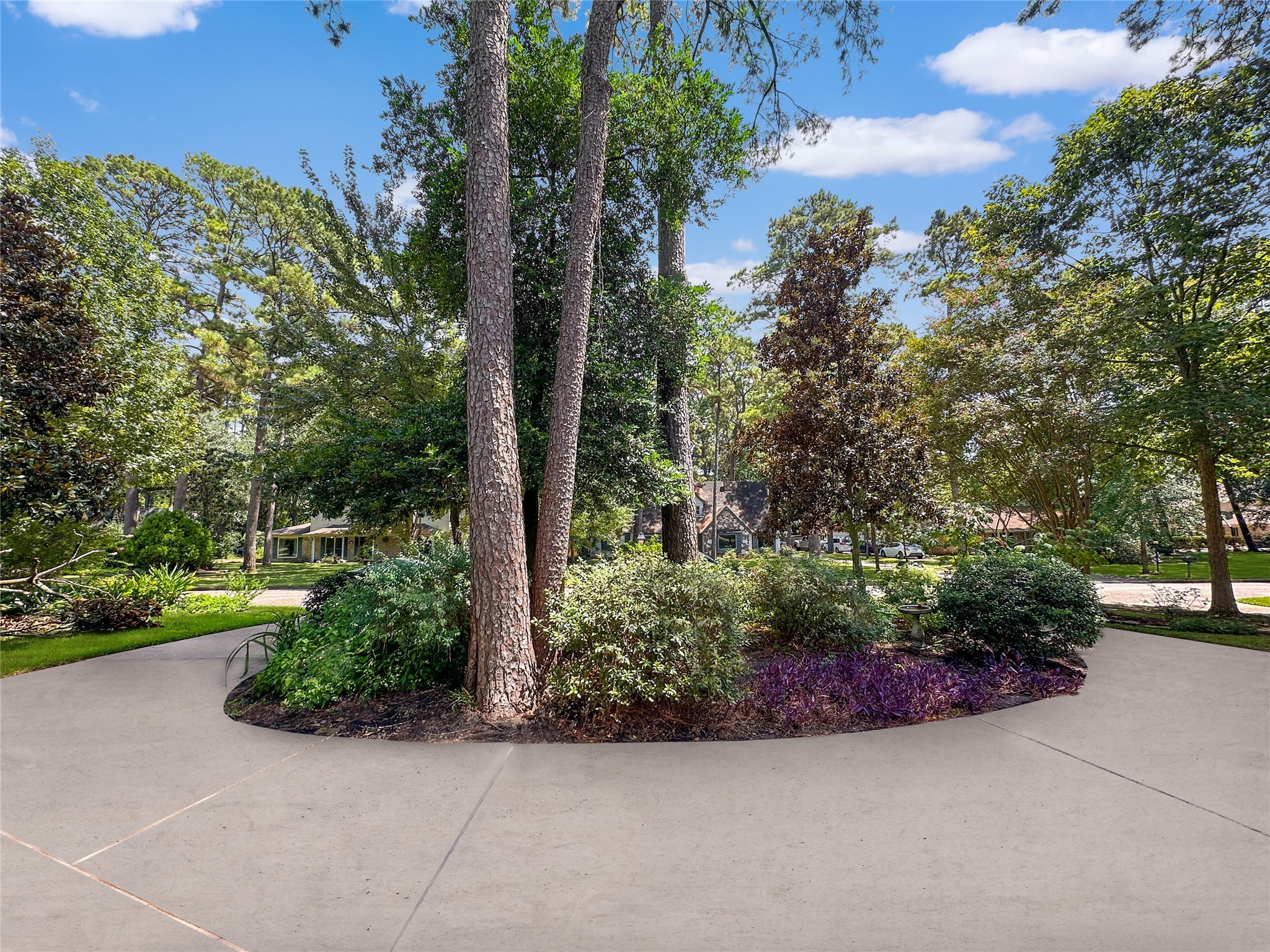 6610 Stoney River Drive Property Photo 4