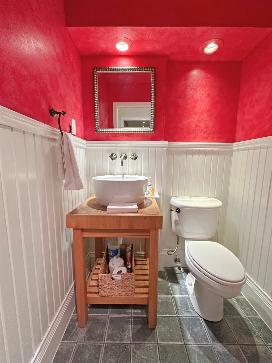 6610 Stoney River Drive Property Photo 15