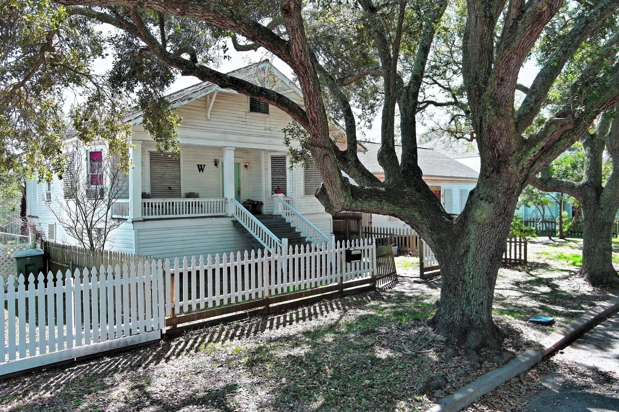 3115 Avenue P 1/2 Property Photo