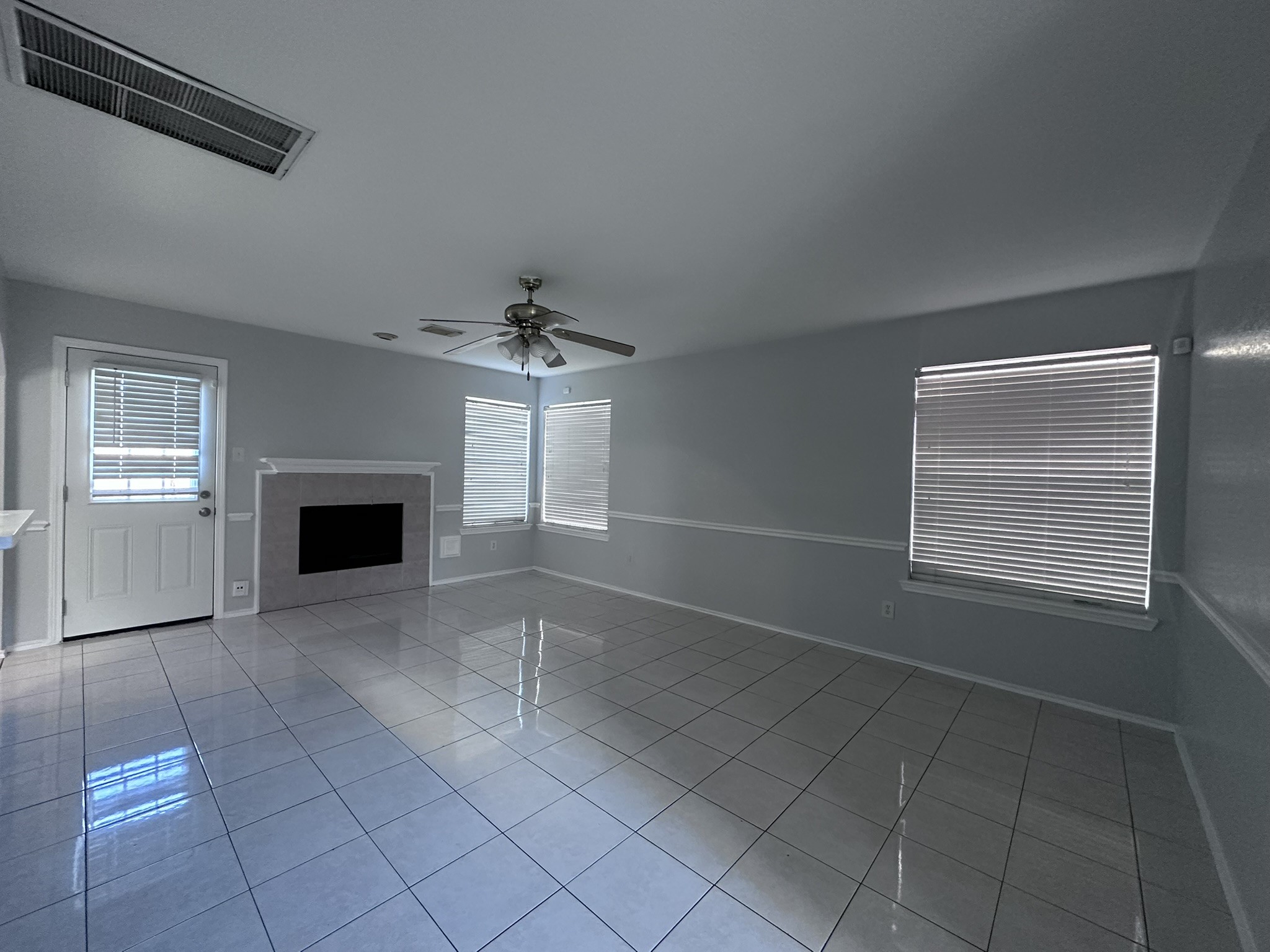 15522 Baxter Avenue Property Photo 3