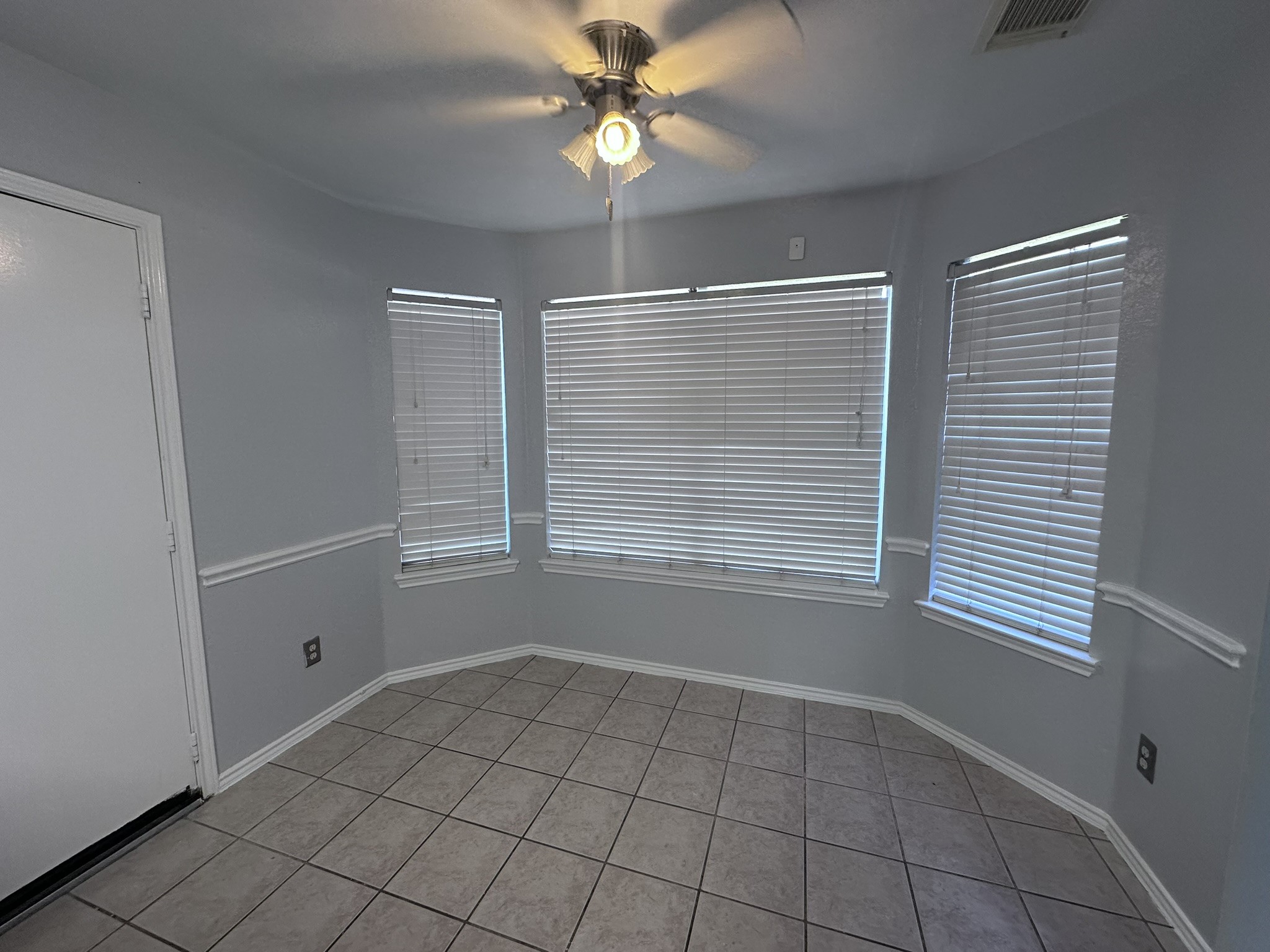 15522 Baxter Avenue Property Photo 10