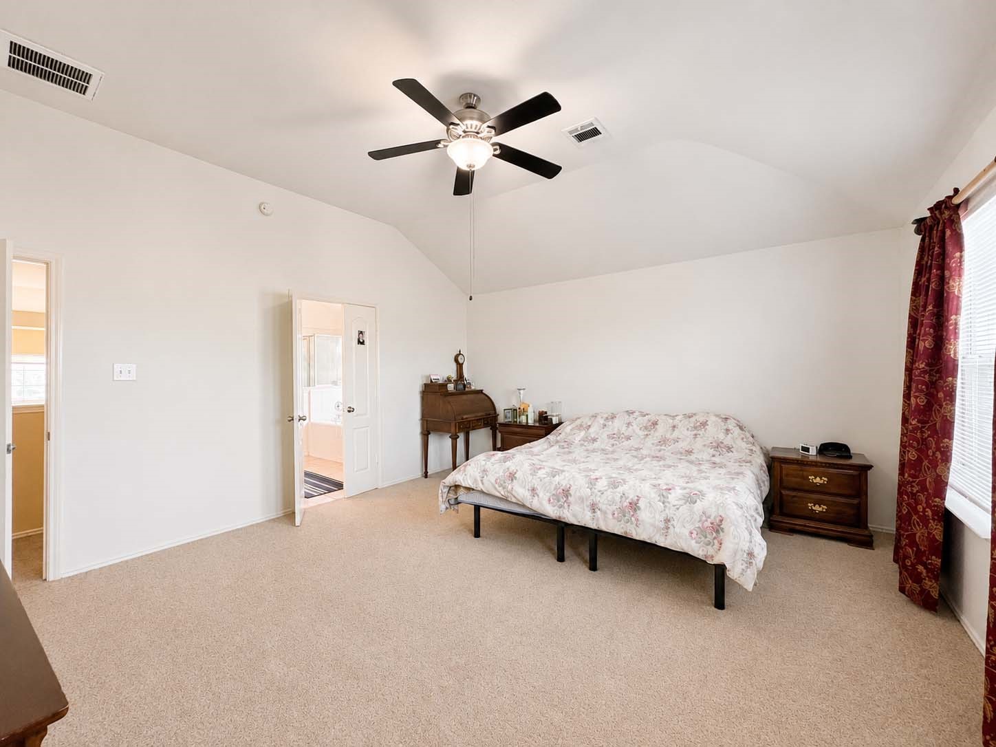 2422 Comal Drive Property Photo 21