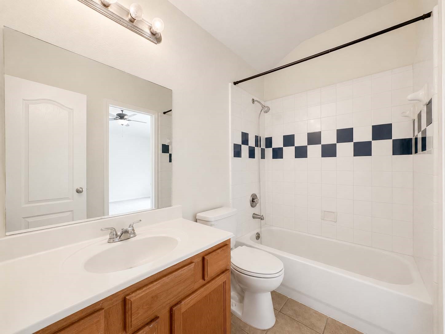 2422 Comal Drive Property Photo 25