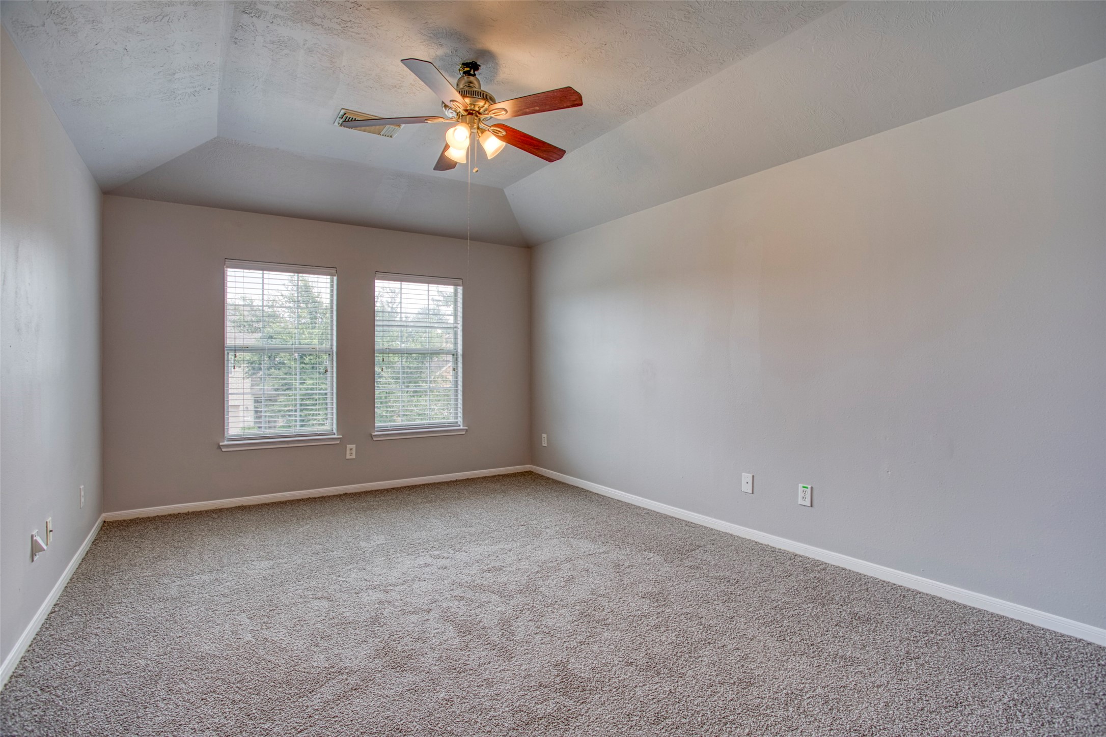 25127 Florina Ranch Drive Property Photo 16
