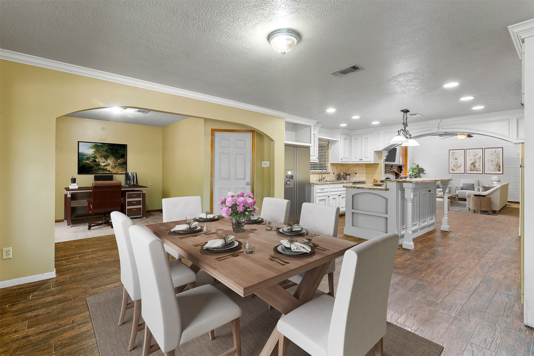 10703 Crestfield Court Property Photo 7