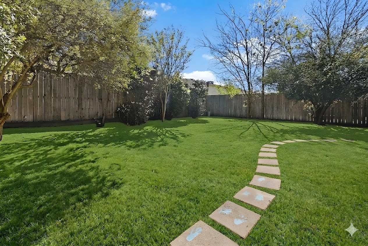 10703 Crestfield Court Property Photo 24