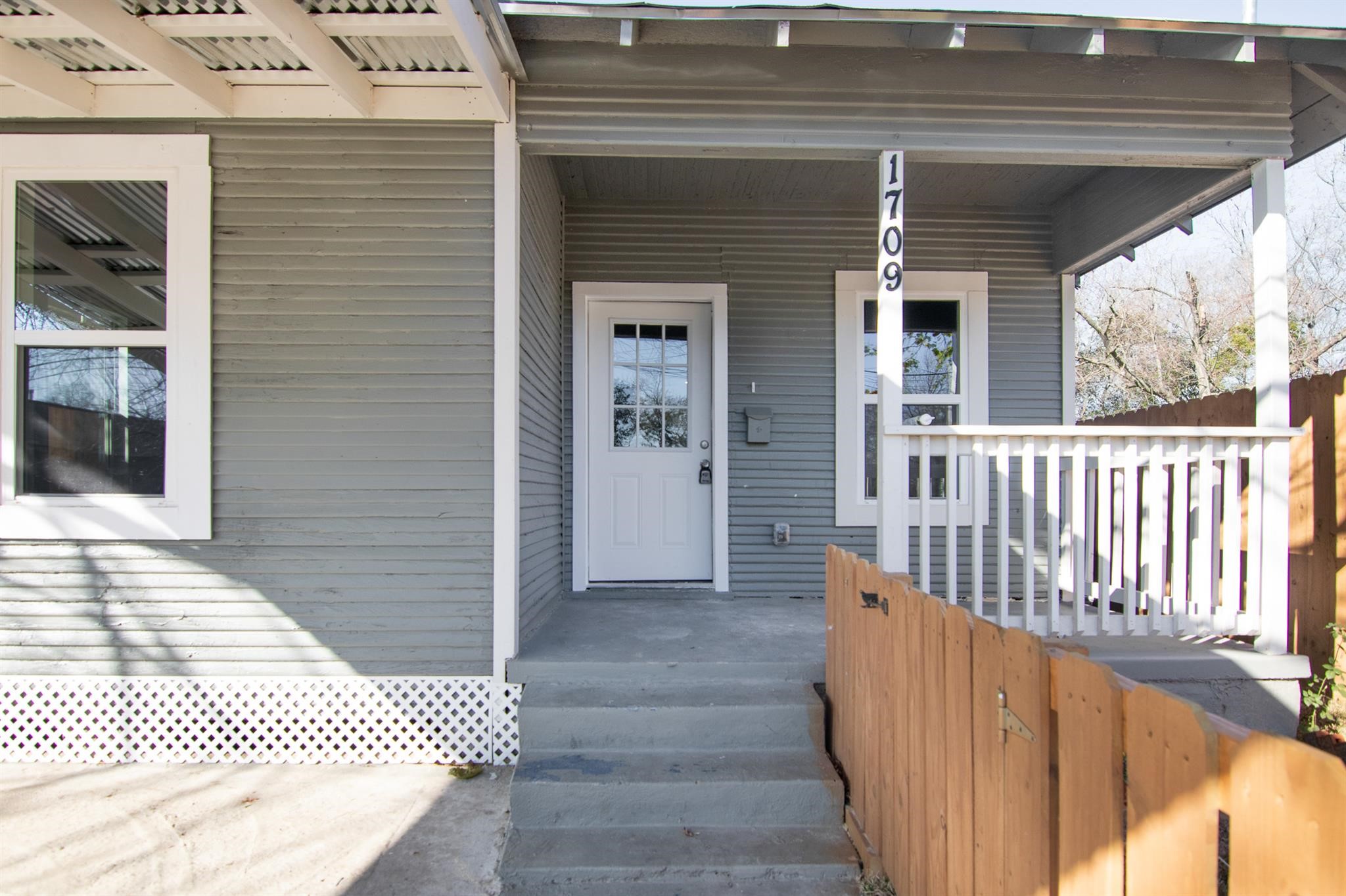 1709 Stevens Street Property Photo 2
