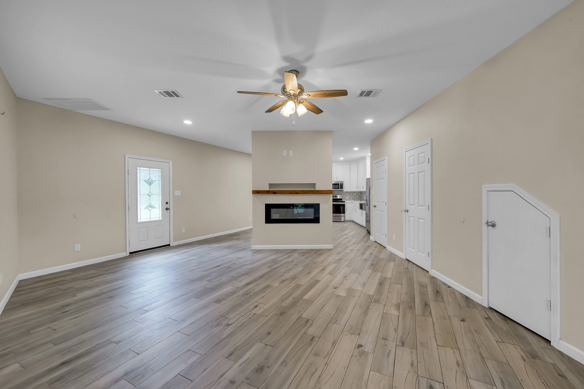 16818 W Alderson Property Photo 5