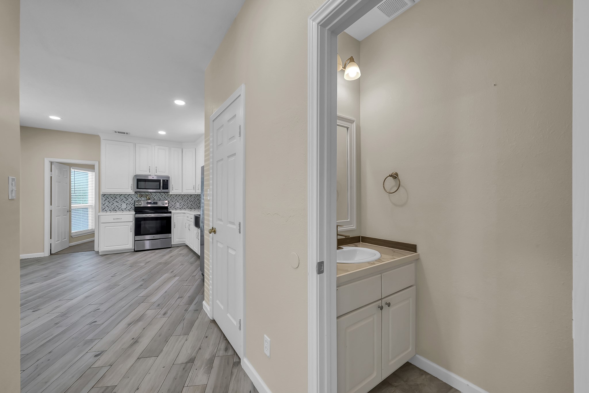 16818 W Alderson Property Photo 8