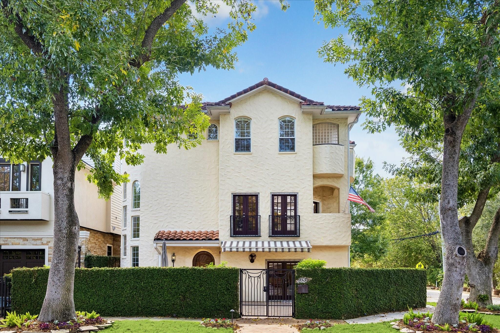 6635 Minola Street, Houston Tx 77007 Property Photo 1