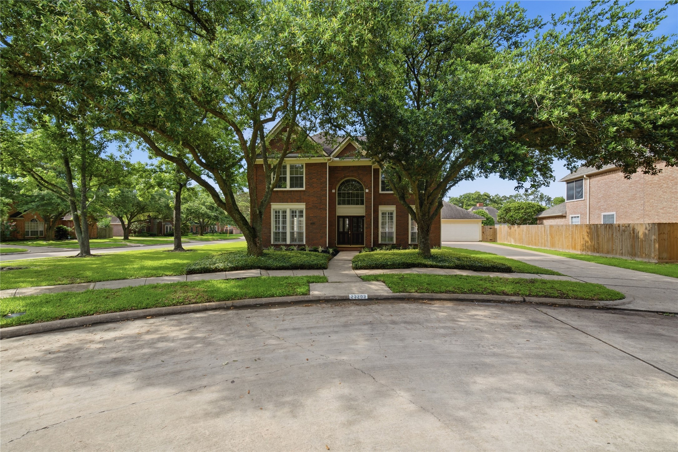 23203 Gate Creek Court Property Photo 2