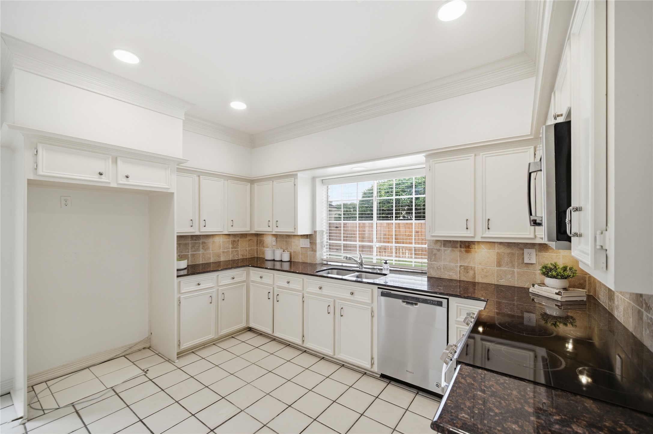 23203 Gate Creek Court Property Photo 18