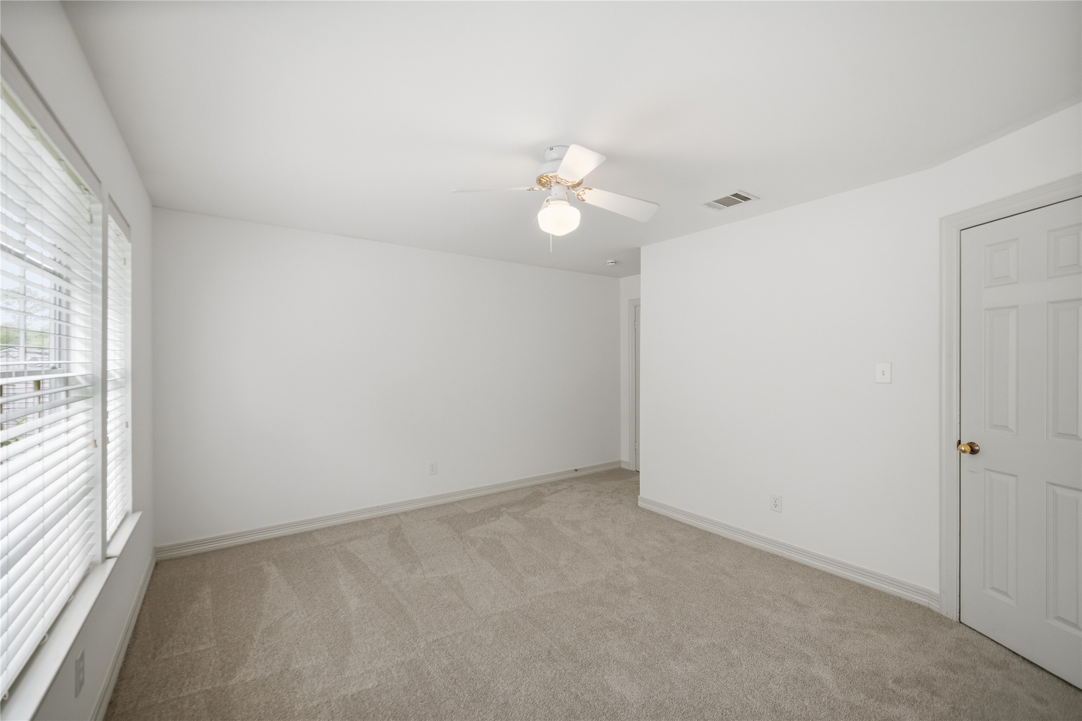 23203 Gate Creek Court Property Photo 32