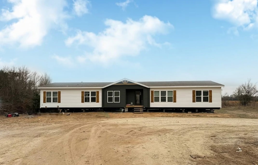 2408 W Hwy 79 Property Photo 1
