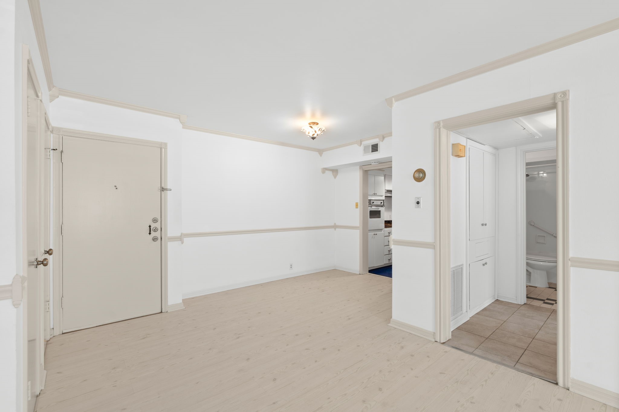2601 Bellefontaine Street B105 Property Photo 1