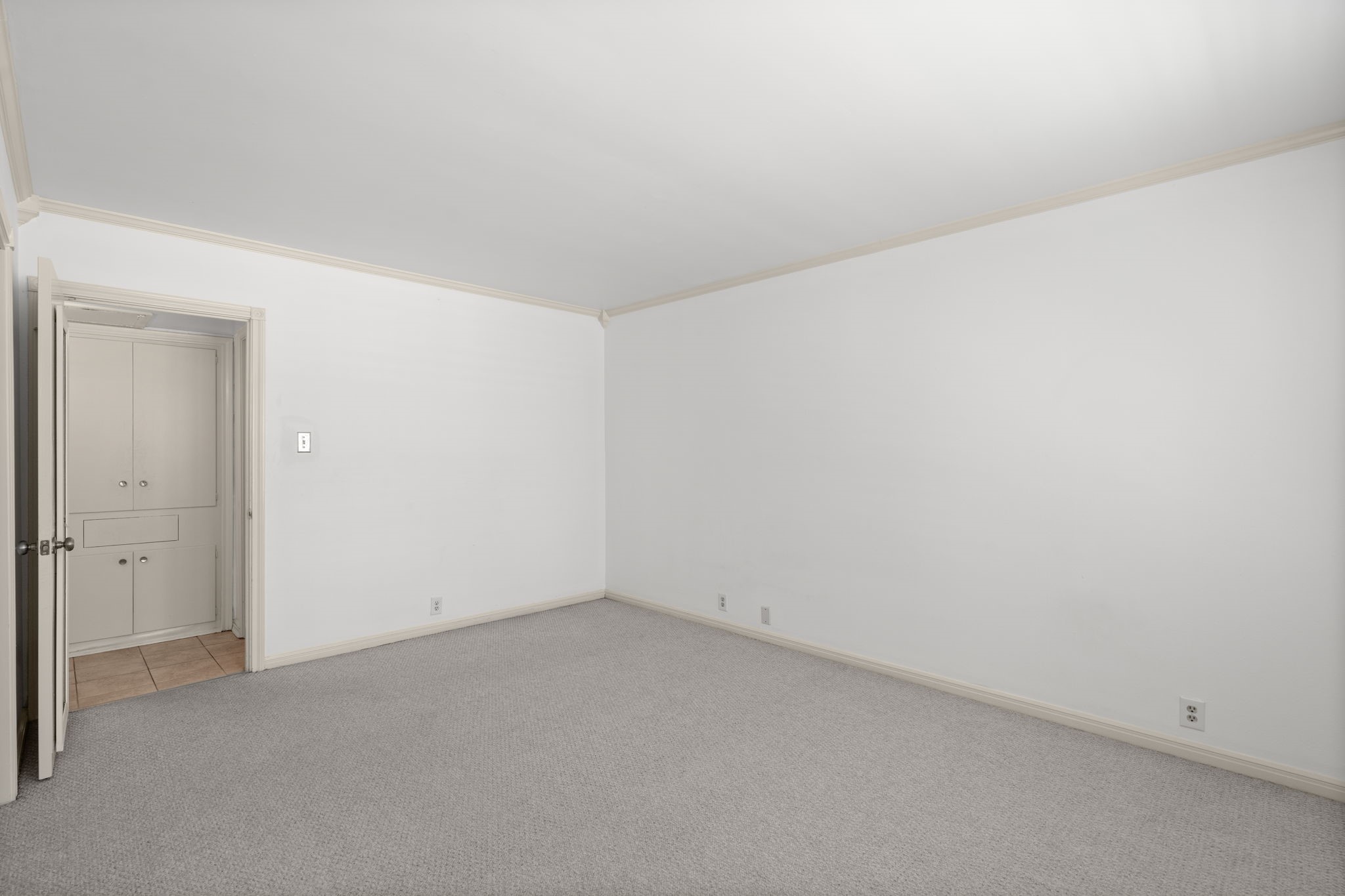 2601 Bellefontaine Street B105 Property Photo 22