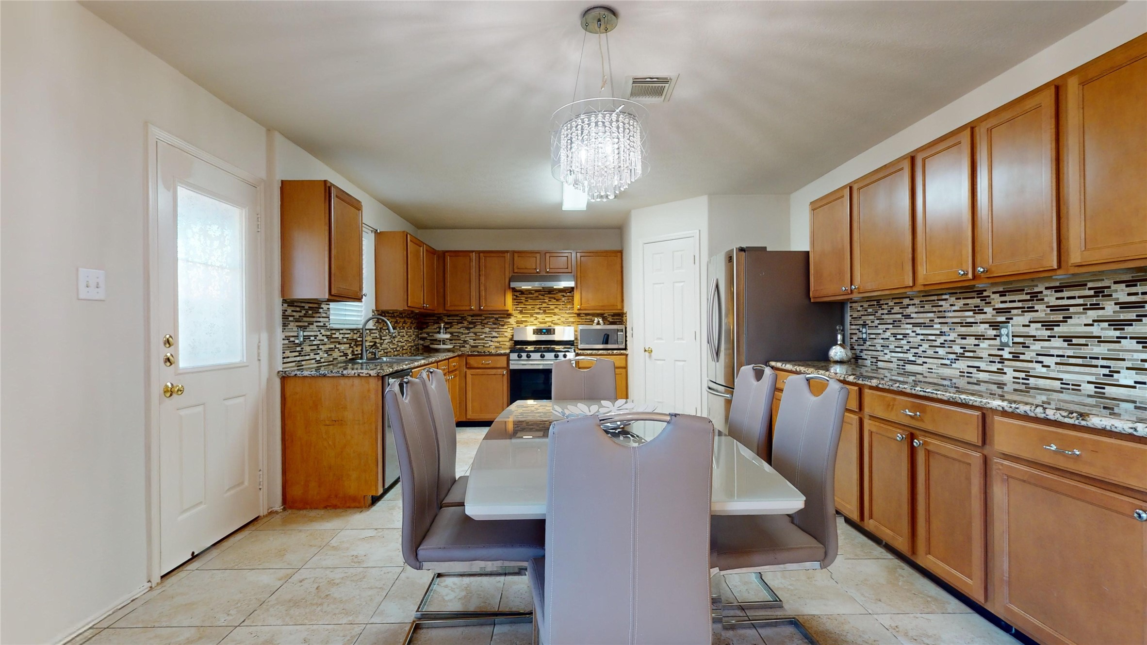 18226 Thicket Grove Road Property Photo 15
