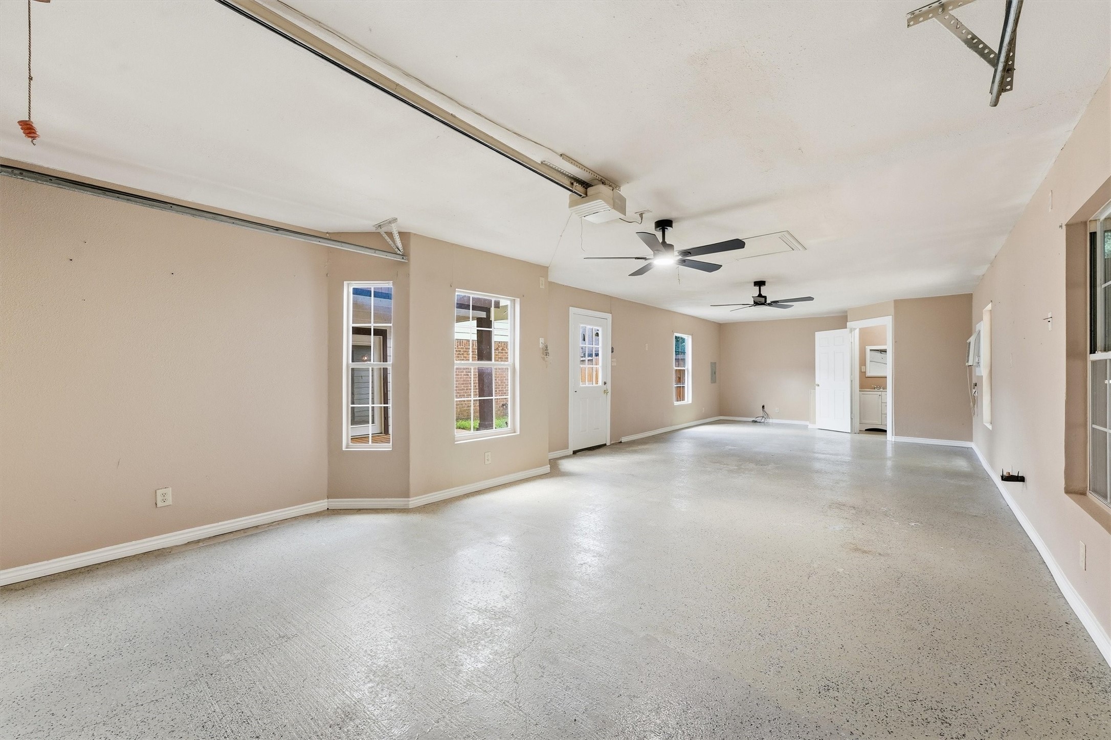 602 Briarclift Lane Property Photo 24