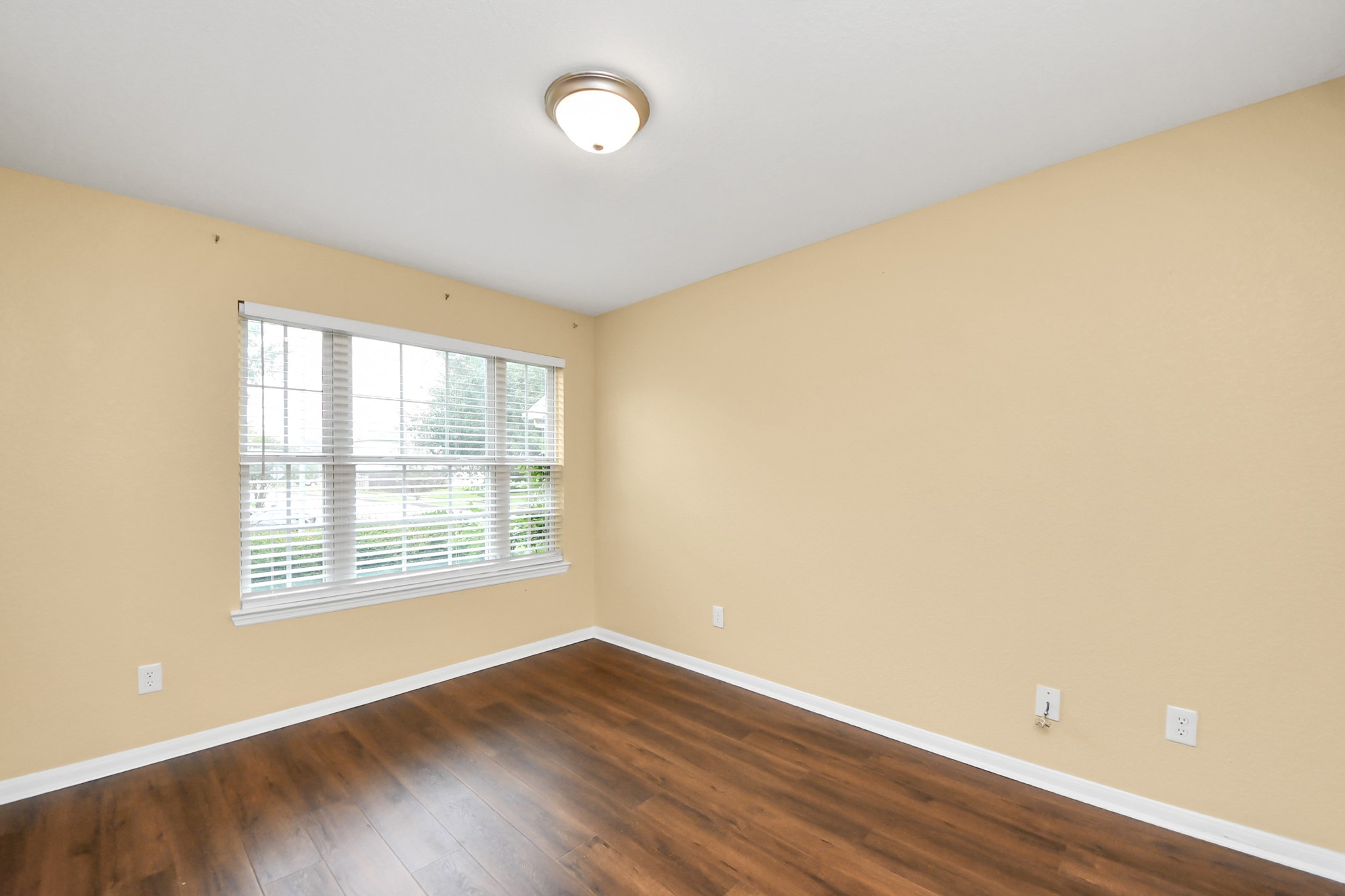 2222 Summit Meadow Drive Property Photo 4