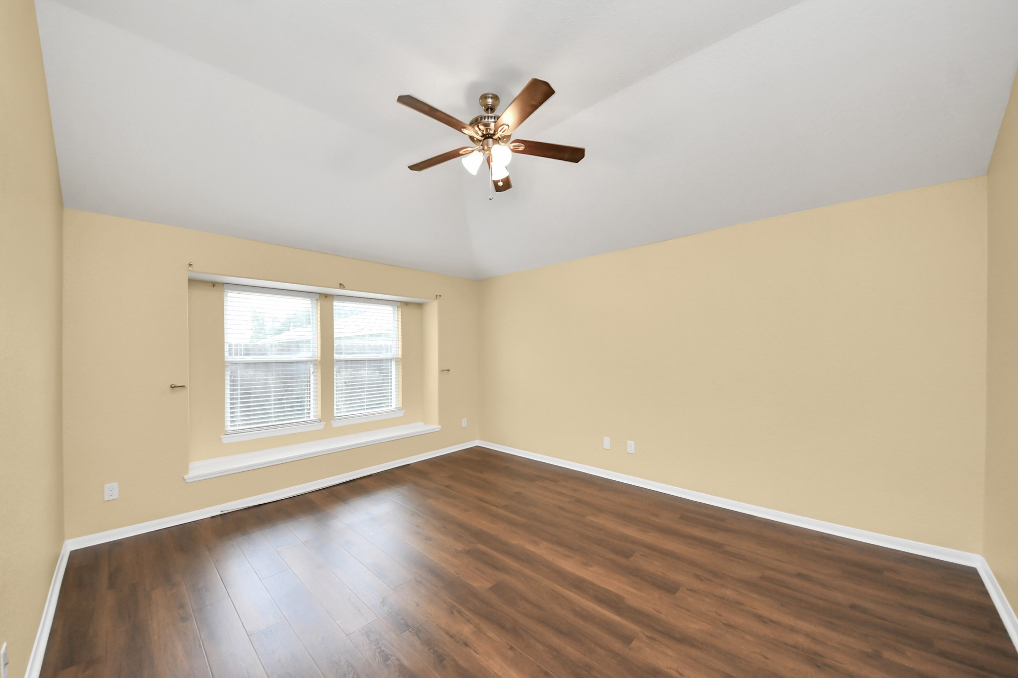 2222 Summit Meadow Drive Property Photo 22