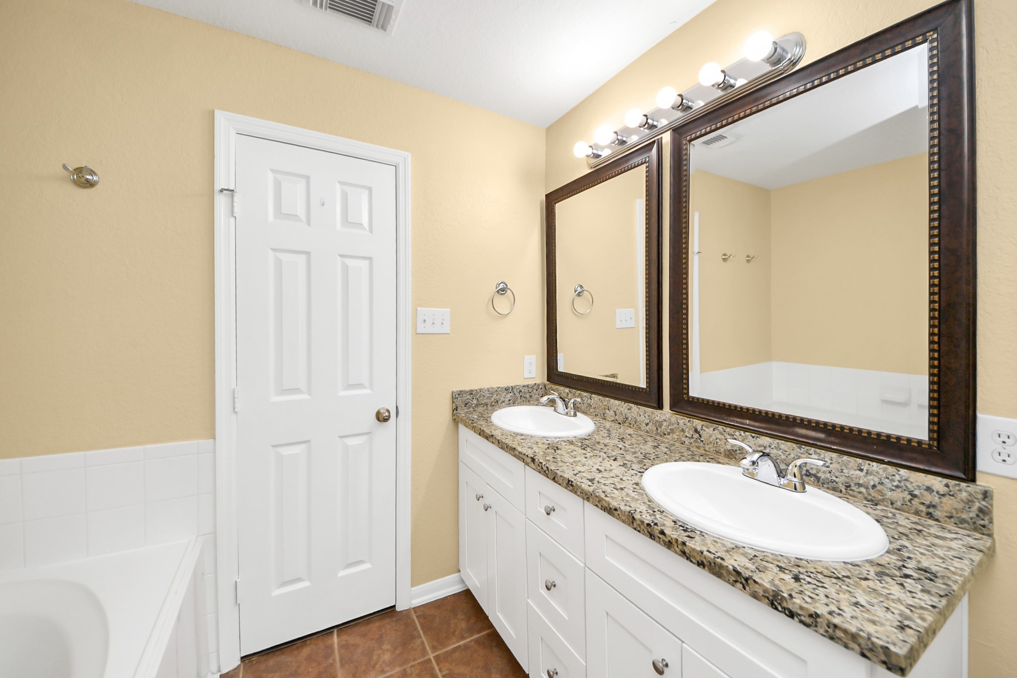 2222 Summit Meadow Drive Property Photo 29
