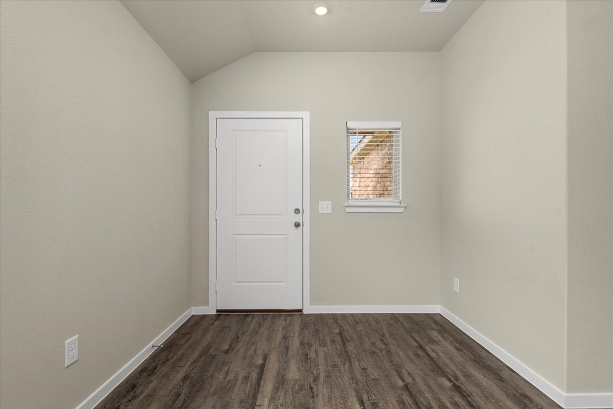13591 Bay Springs Drive Property Photo 4