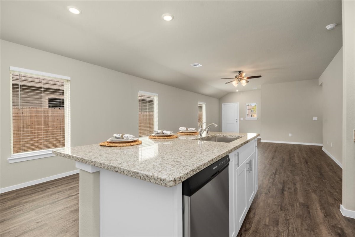 13591 Bay Springs Drive Property Photo 10