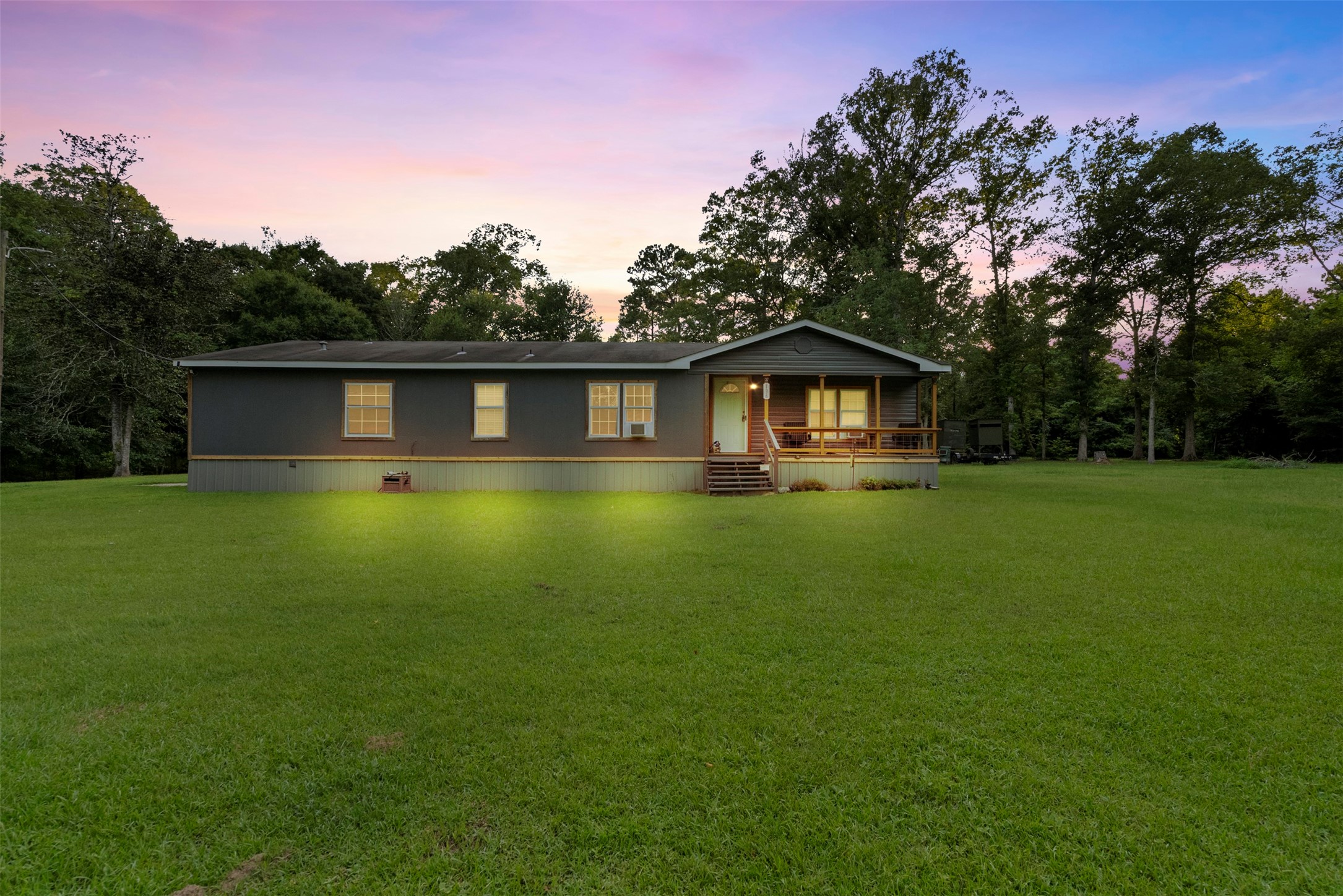 136 County Road 4136 Property Photo 1