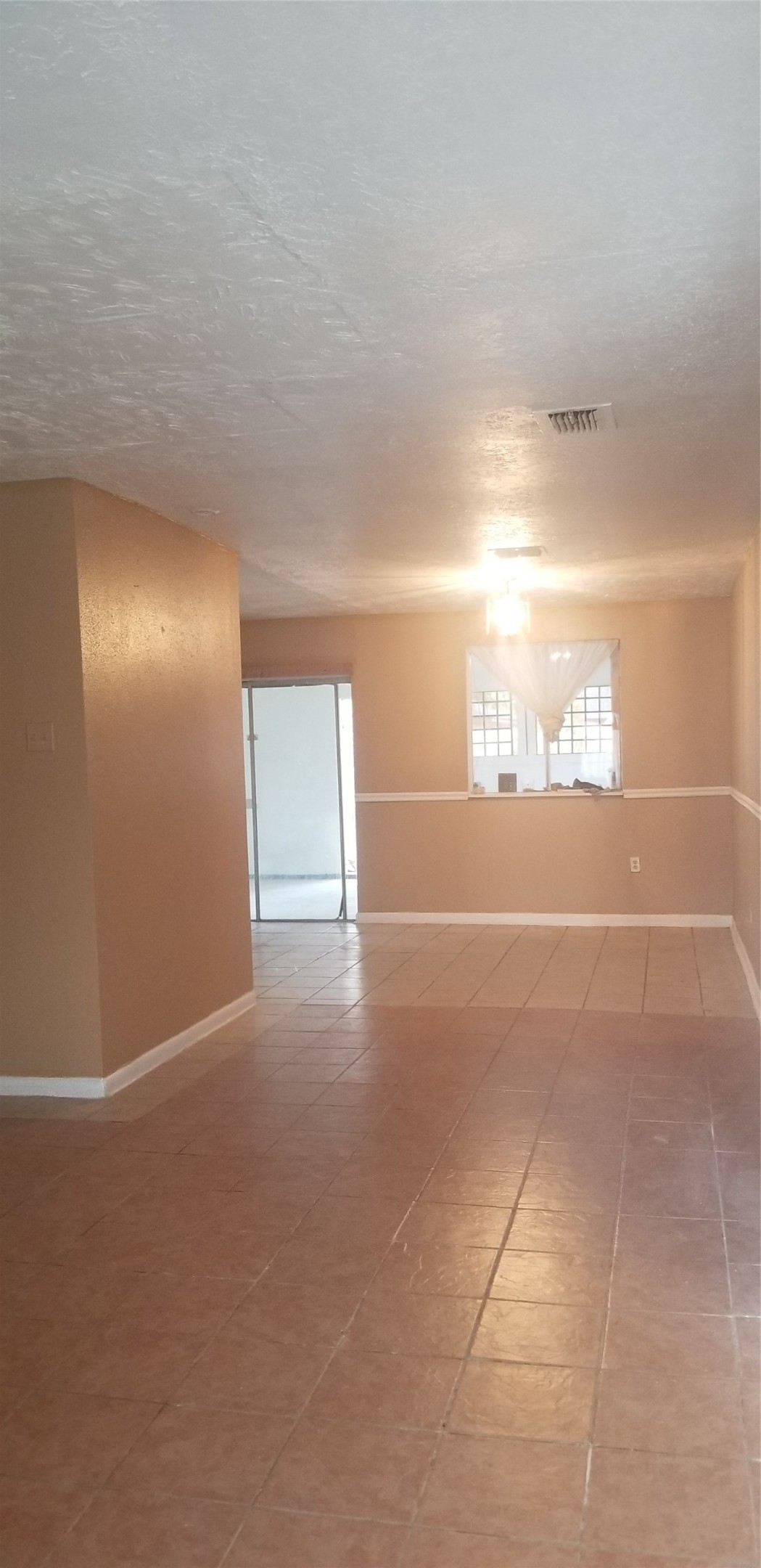 10734 Concho Street Property Photo 2