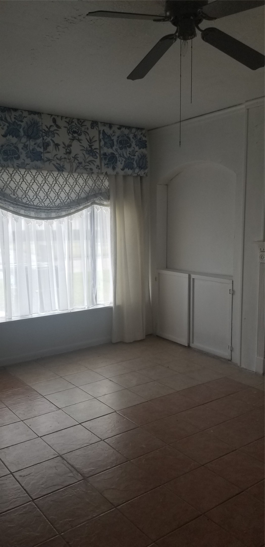 10734 Concho Street Property Photo 7