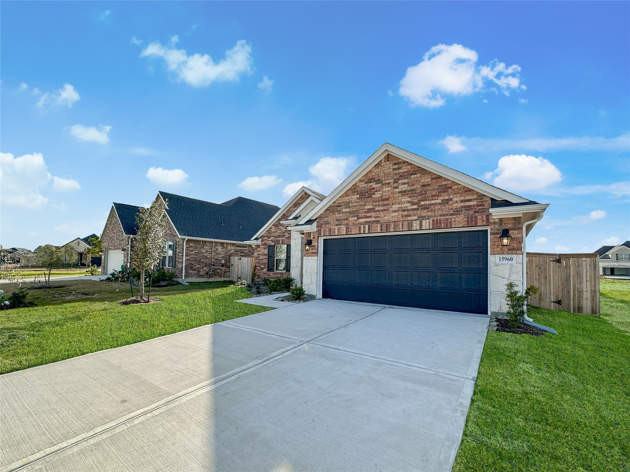 15960 Hayes Market Loop Property Photo 2