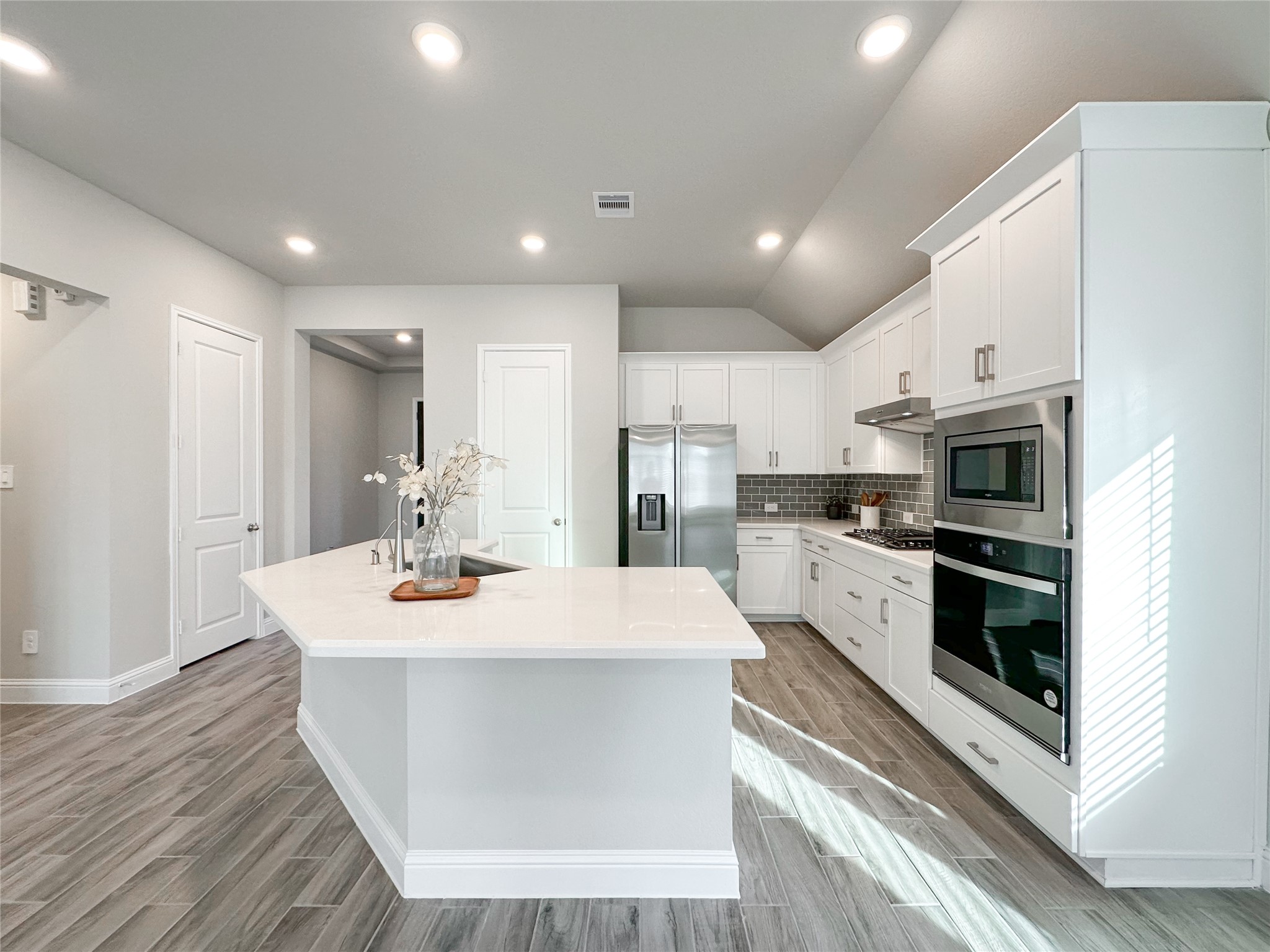 15960 Hayes Market Loop Property Photo 13