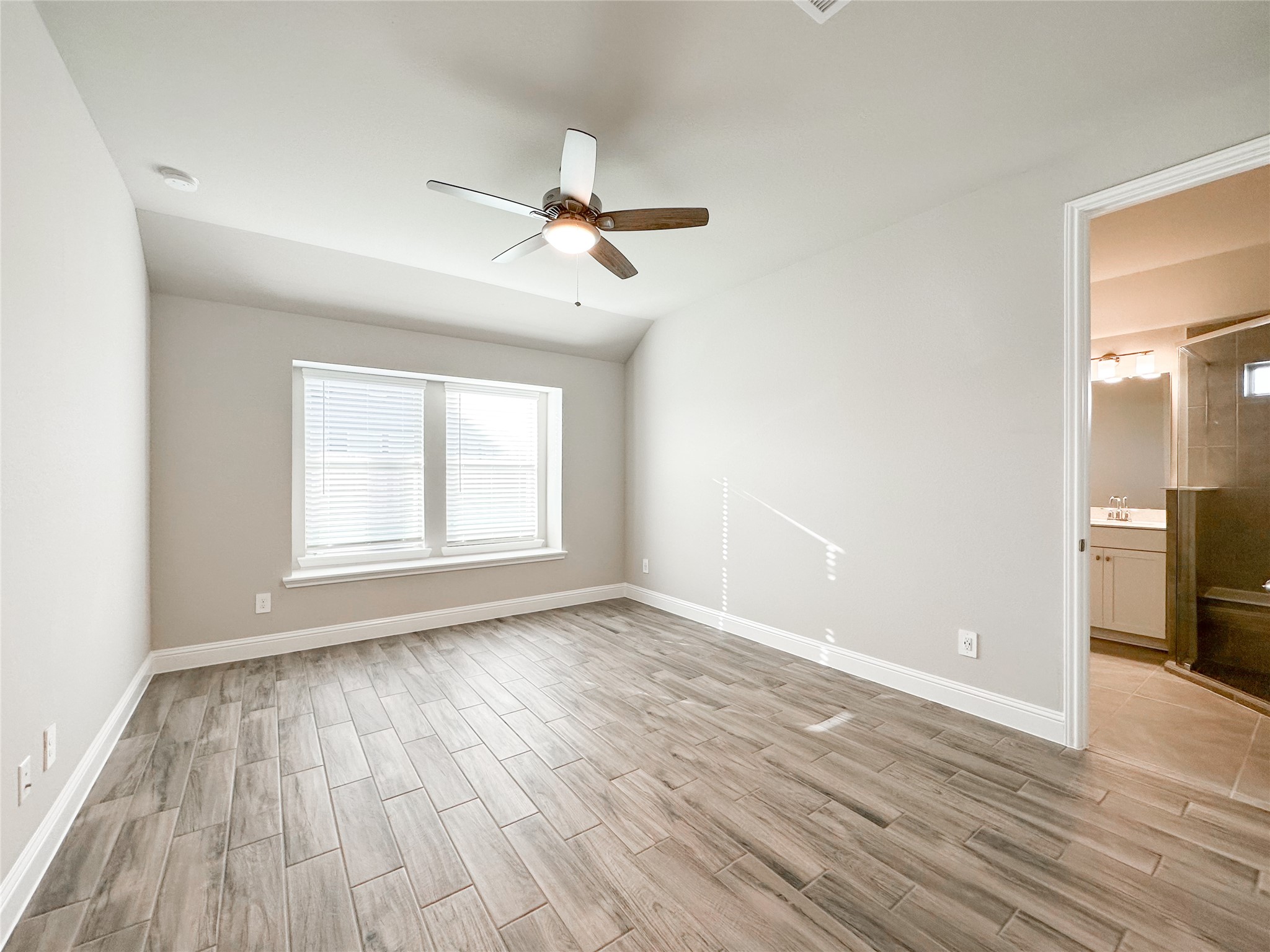 15960 Hayes Market Loop Property Photo 21