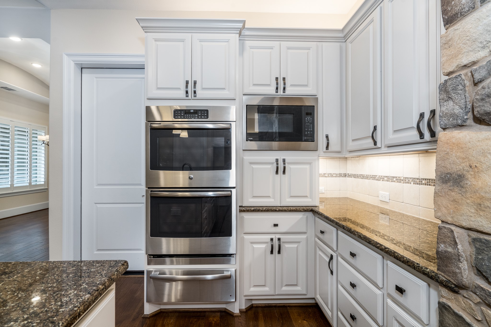 10726 Hilltop Harbor Way Property Photo 9