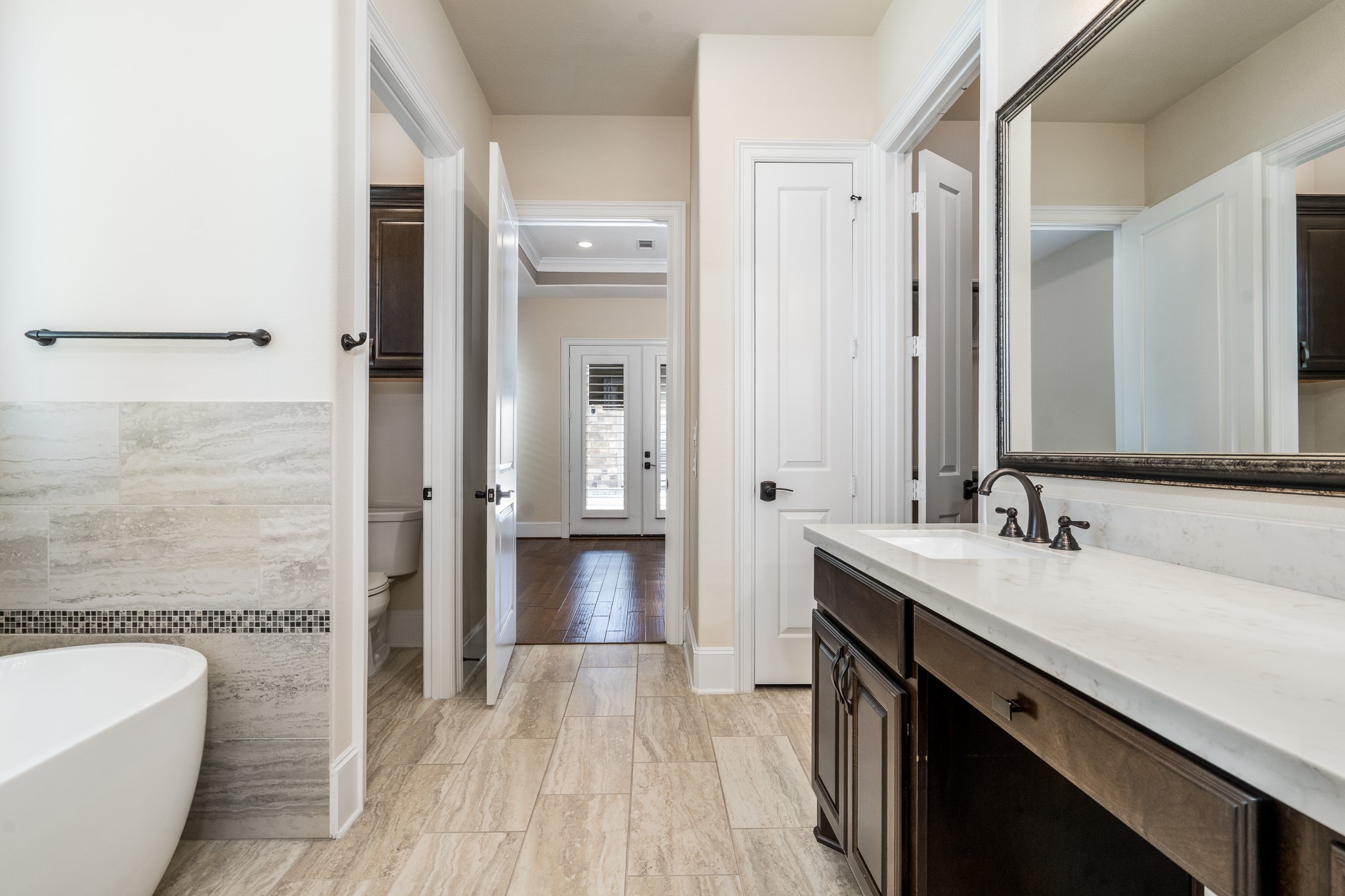 10726 Hilltop Harbor Way Property Photo 14