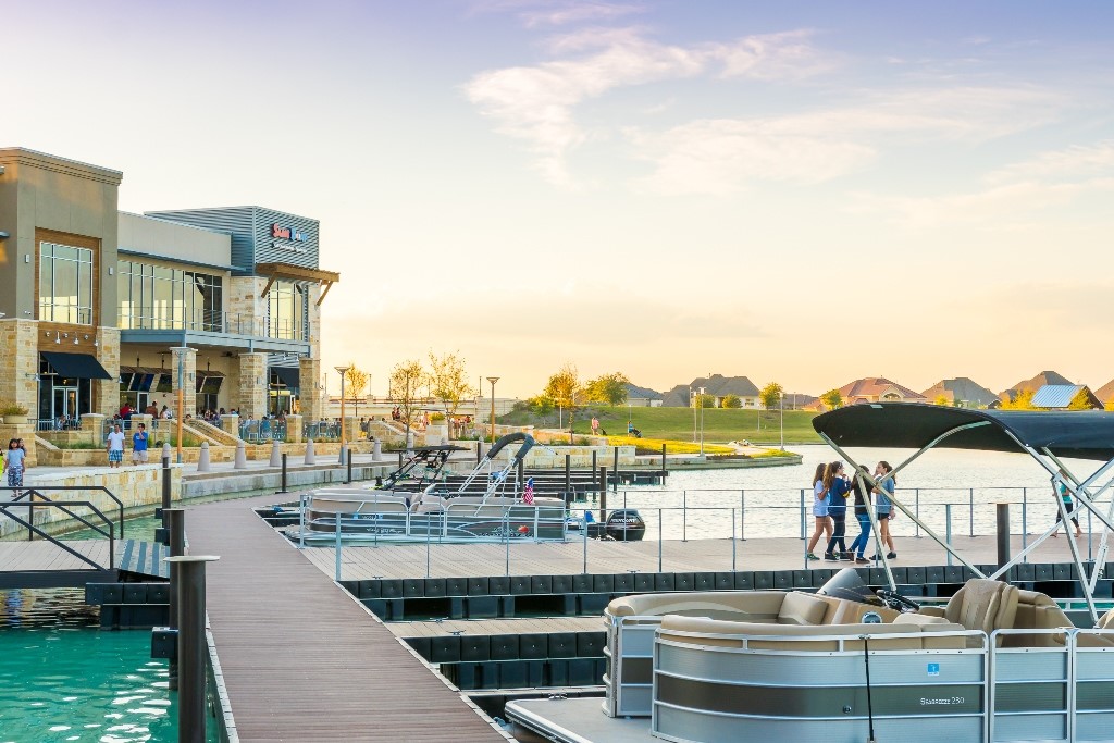 10726 Hilltop Harbor Way Property Photo 23