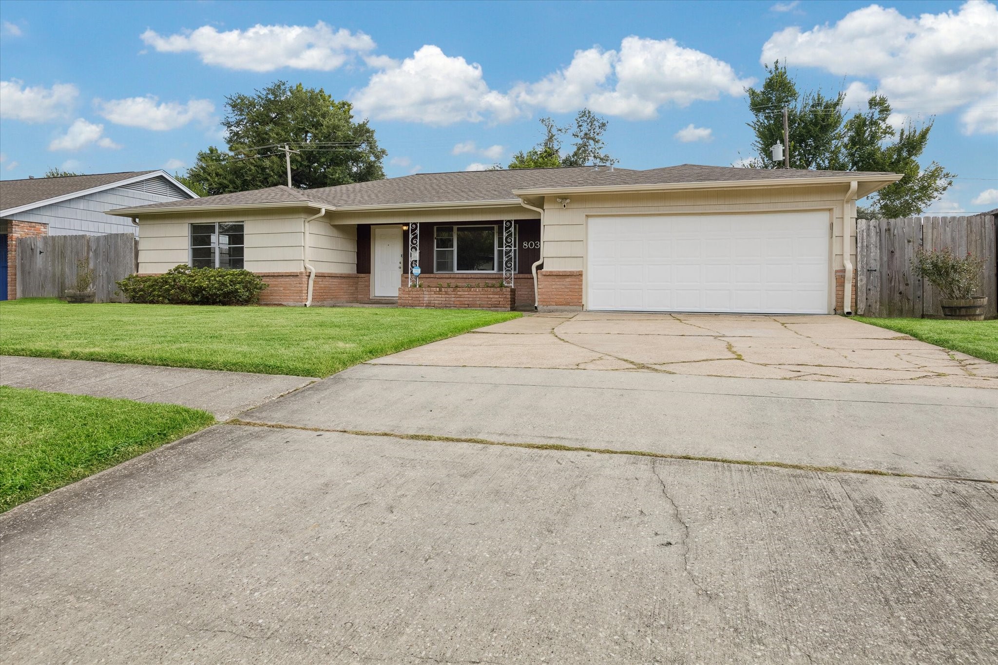 8037 Longridge Drive Property Photo 2