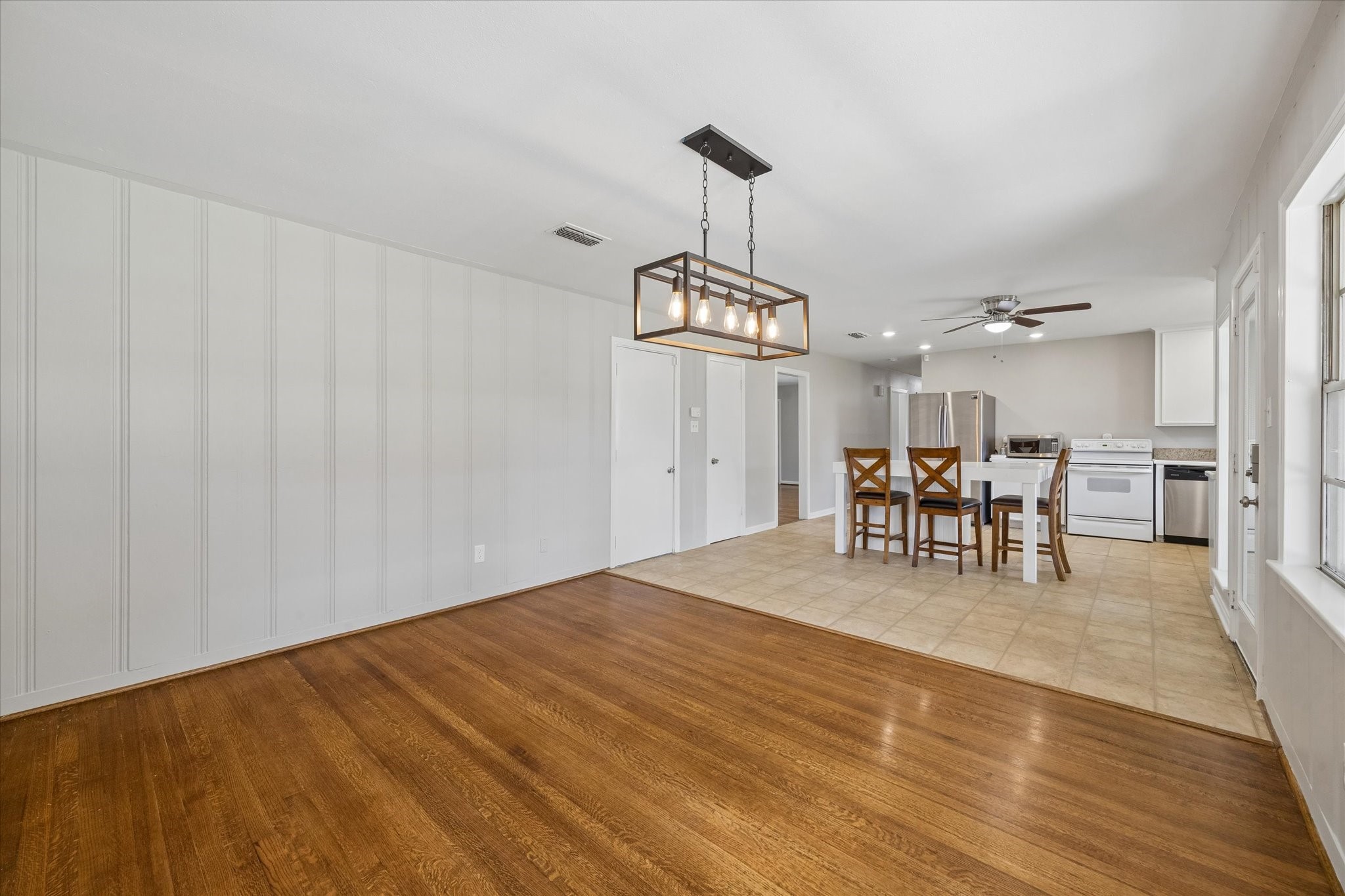 8037 Longridge Drive Property Photo 12