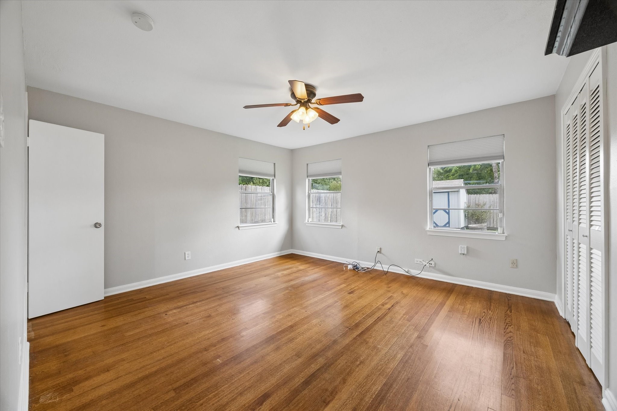 8037 Longridge Drive Property Photo 15