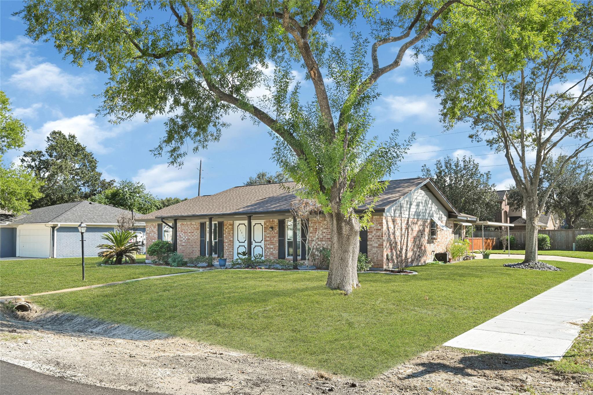 12615 Foxburo Drive, Houston Tx 77065 Property Photo 2