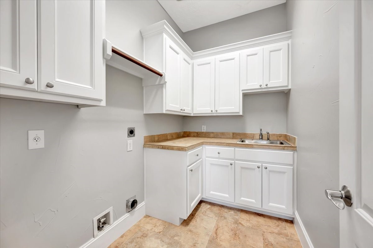 2417 Blue Canoe Court Property Photo 18