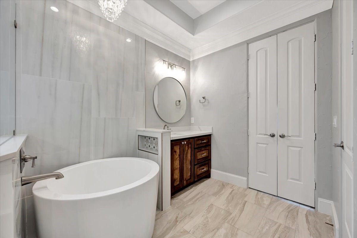 2417 Blue Canoe Court Property Photo 34