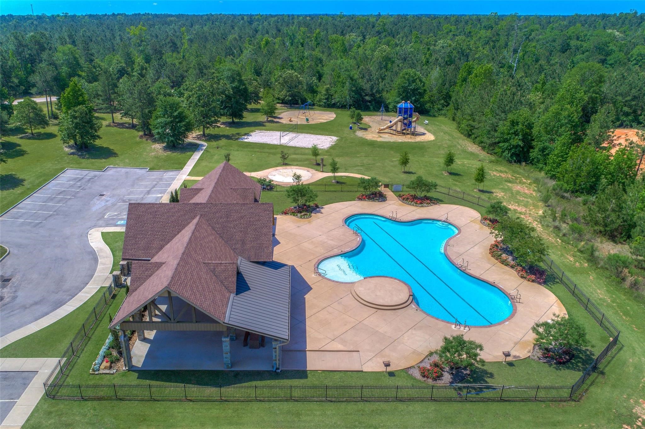 12627 Shady Woods Trail Property Photo 8
