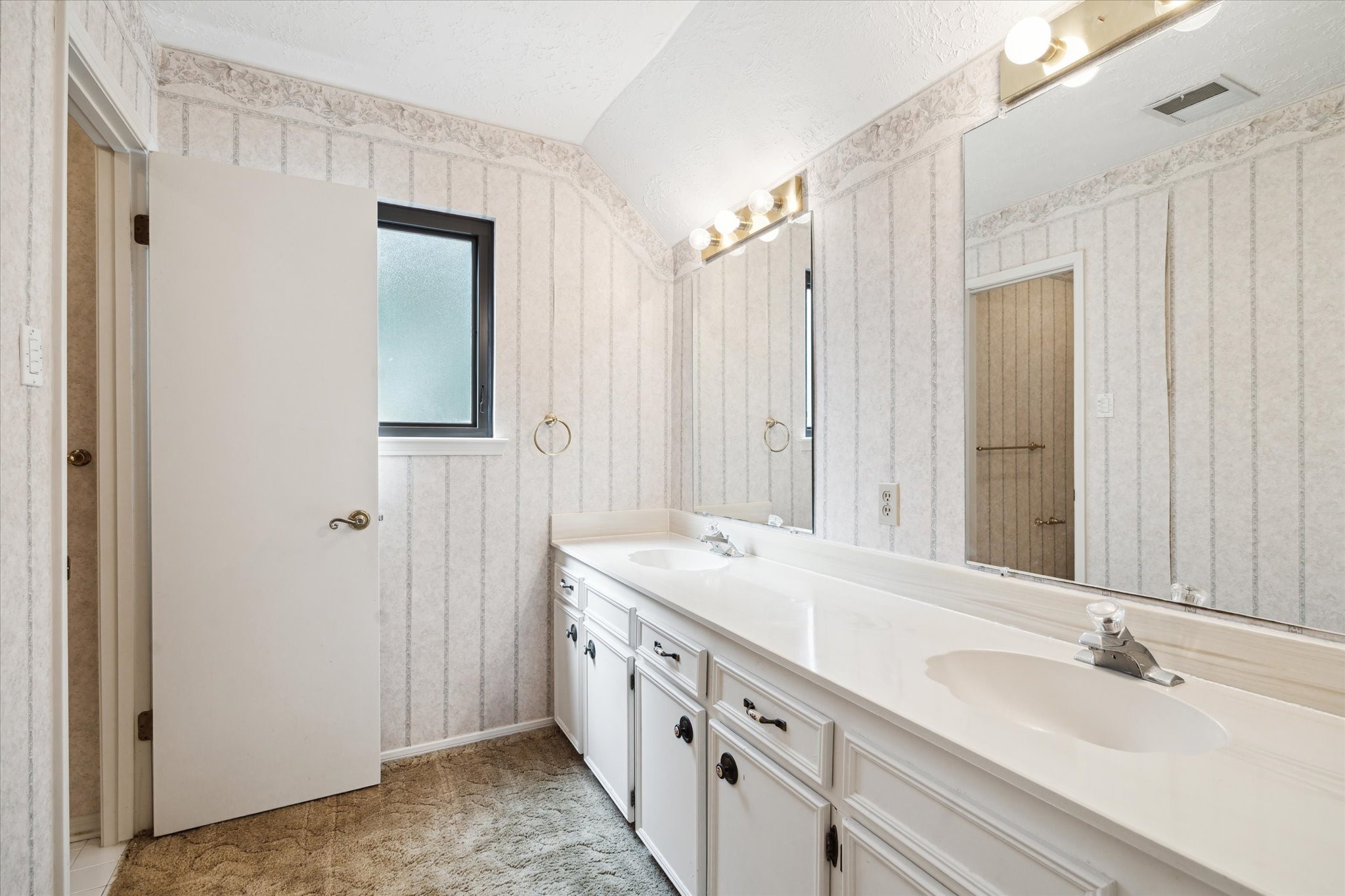 16810 Methil Drive Property Photo 16