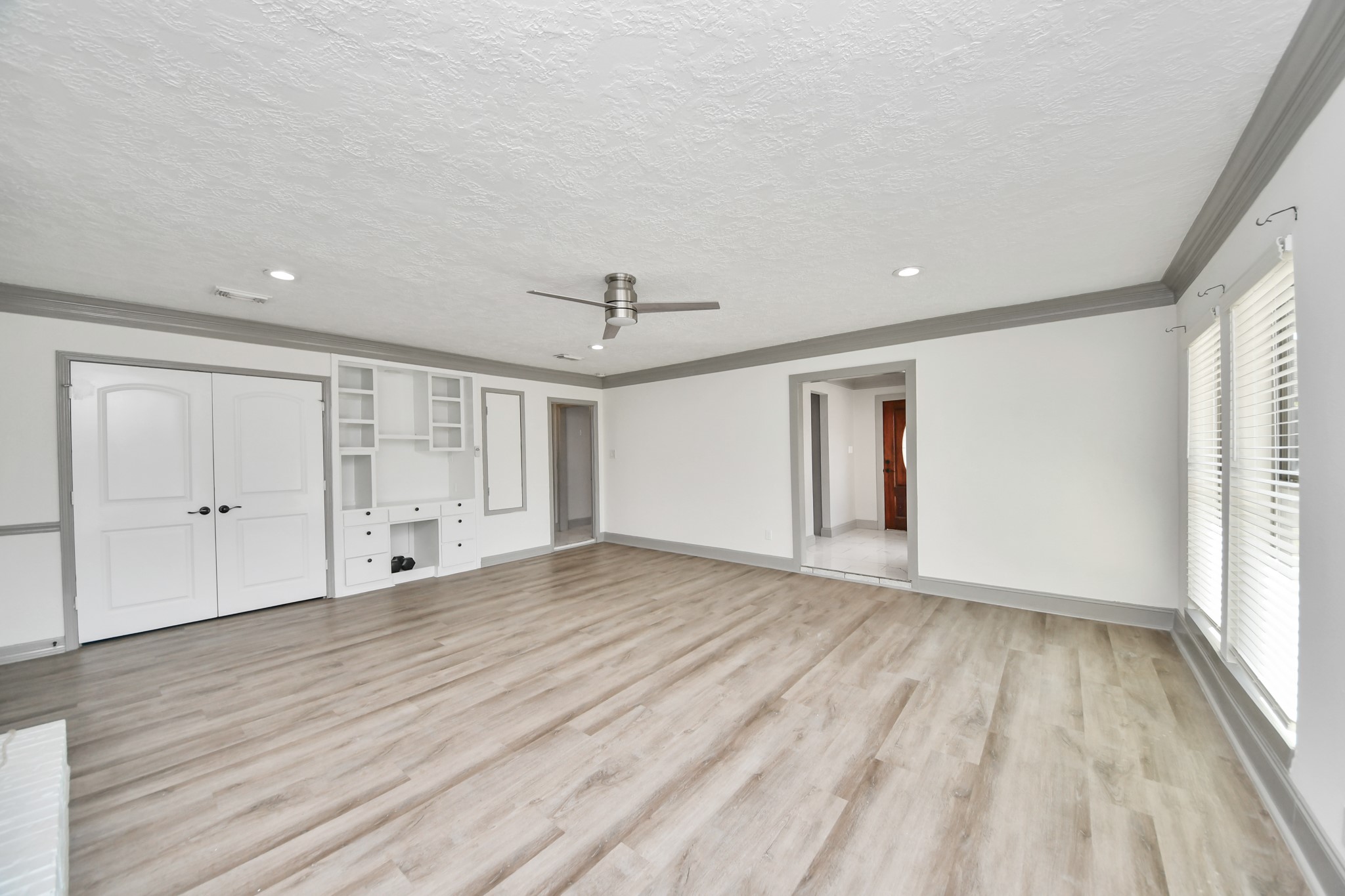 4503 Hollybrook Lane Property Photo 10